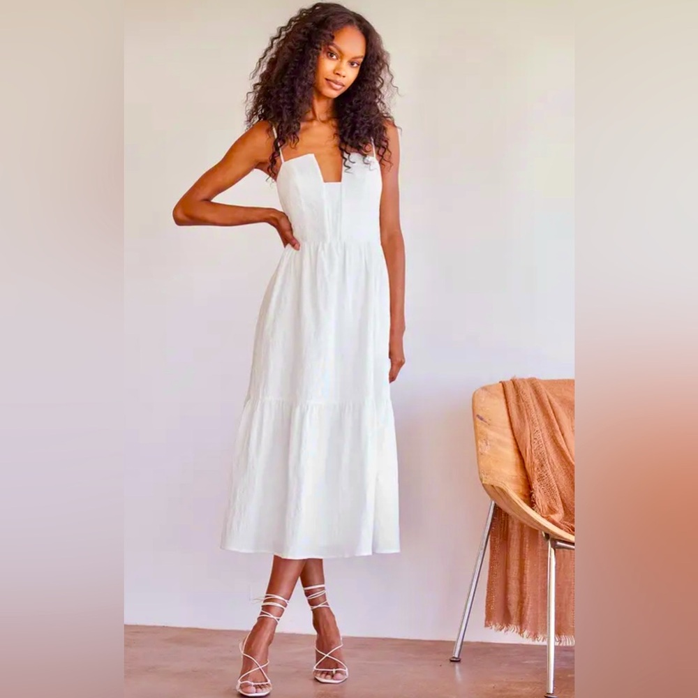 Lulu’s Simplicity and Sweetness White Sleeveless Split Bodice Tiered Midi Dress
